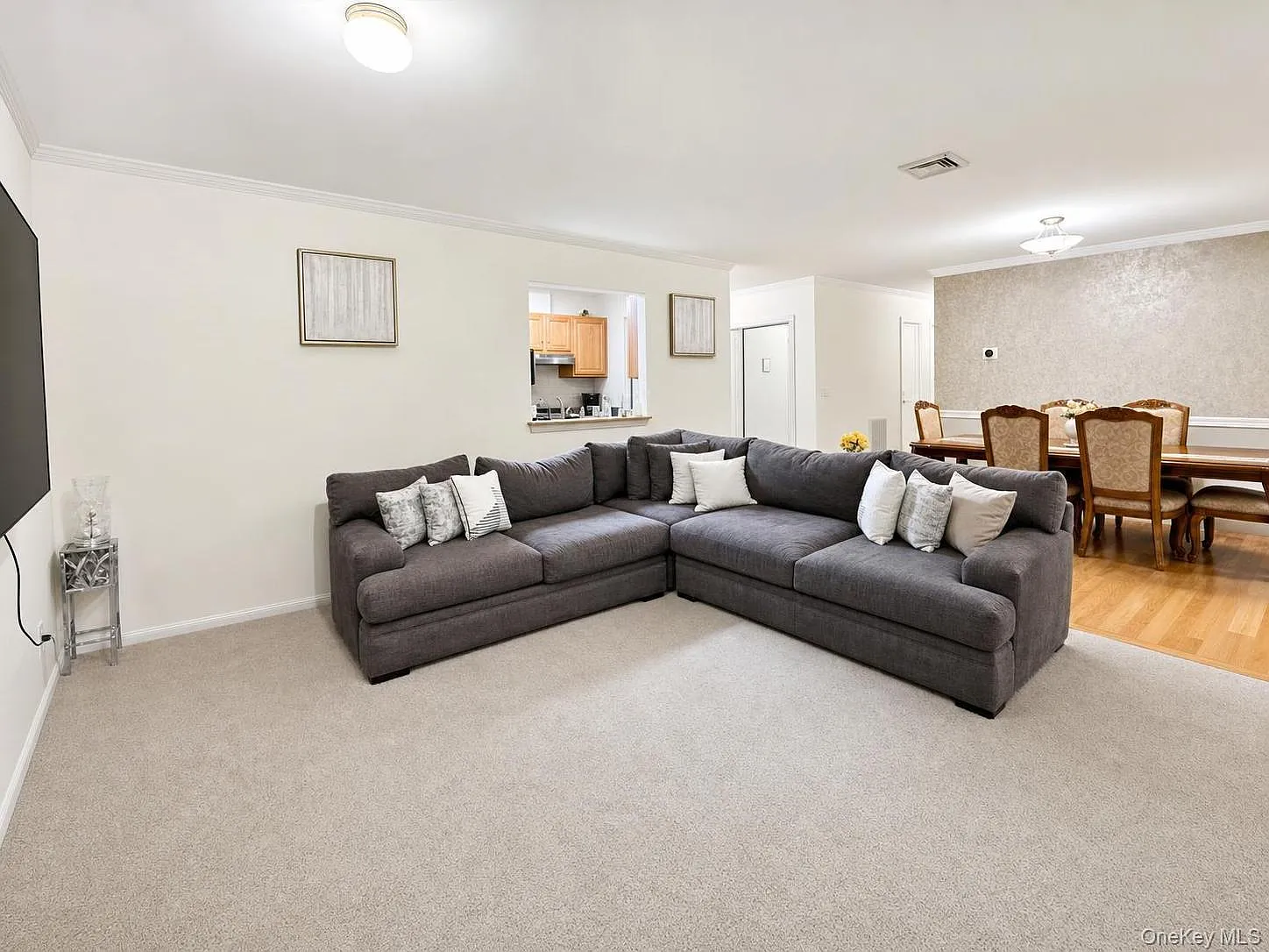 3 bed, 2.0 bath, 1508 sqft, $2,700 — Photo 4