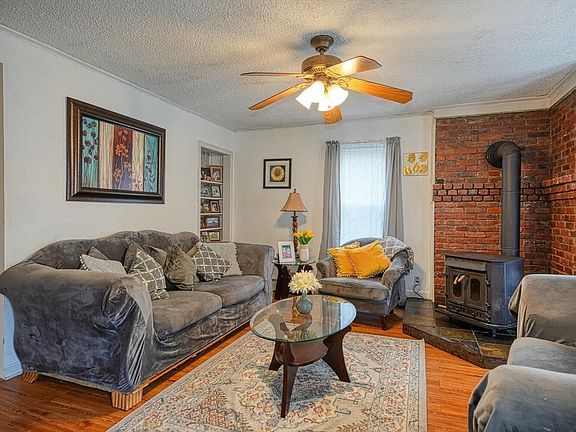 4th image of 100 Culley St
