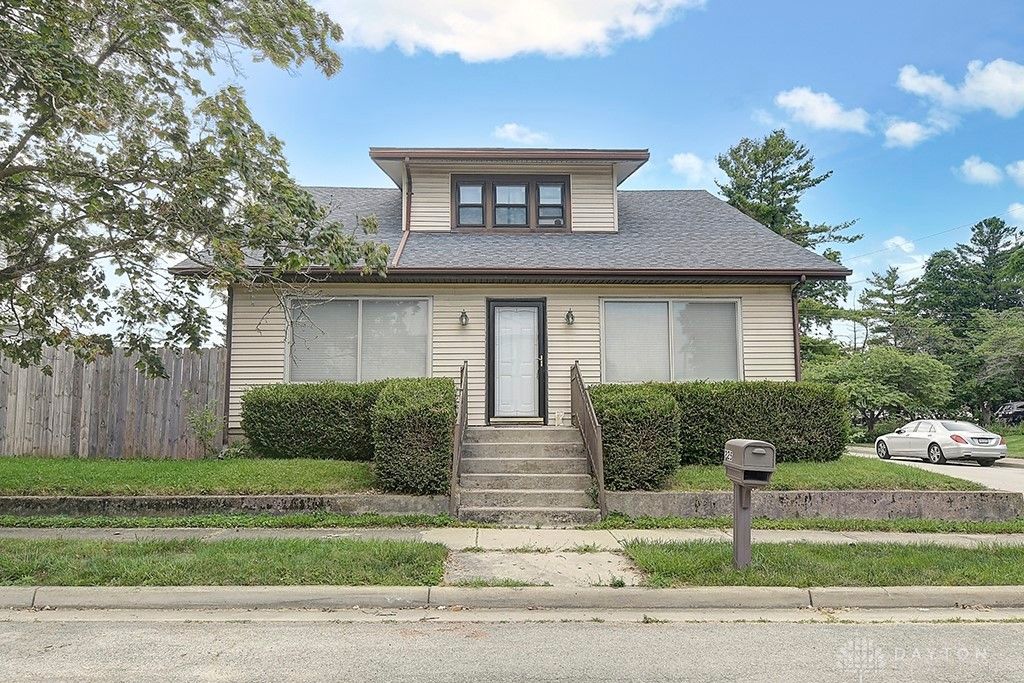 Real estate listing image