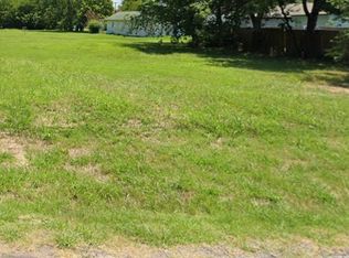 1500-1510 Albert Broadfoot St, Bonham, TX 75418