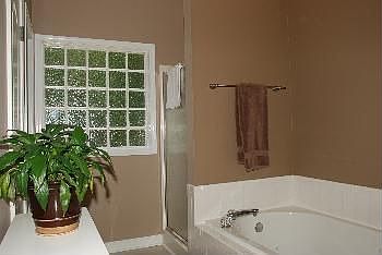 5th image of 929 Glenraven Dr
