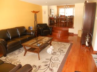 8818 Kostner Ter, Skokie, IL
