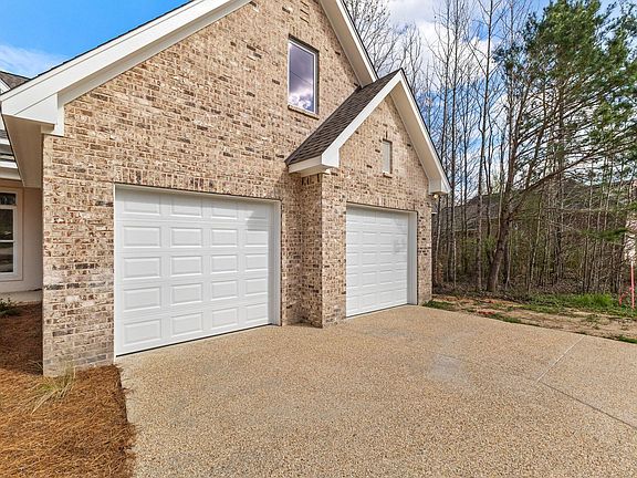 3rd image of 28 Pecan Acres