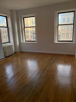 Rented by The Lichy Group, Inc. | media 22