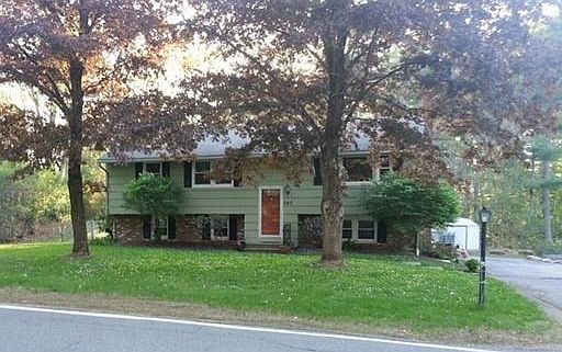 1st image of 747 School St