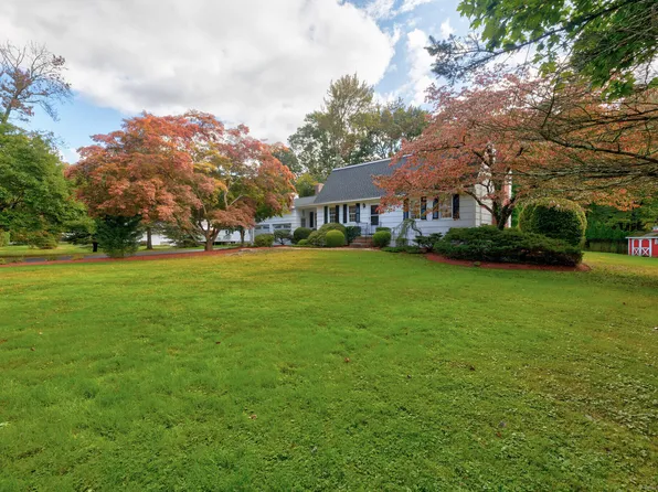 8 Pryde Drive, Orange, CT 06477