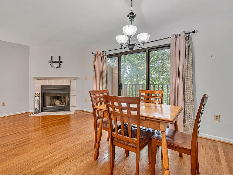 3273 Forest Ridge Rd — Photo 8