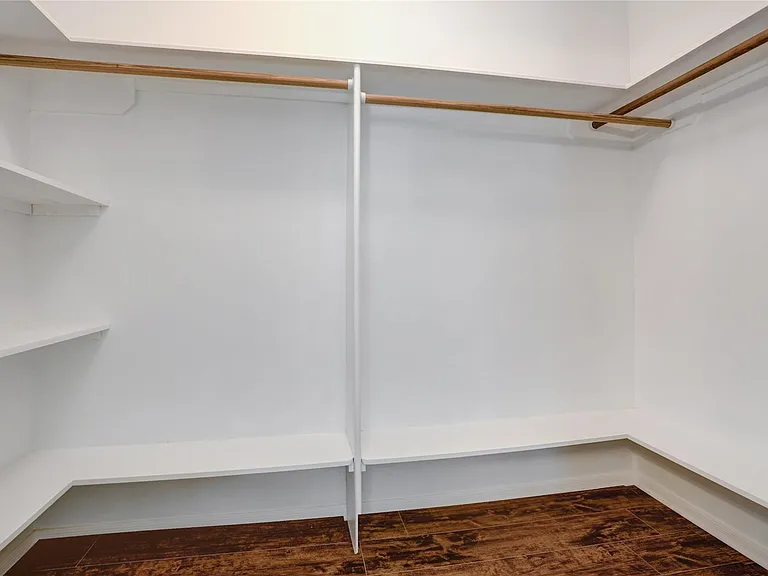 35 Tranquil Glade Pl — Photo 19