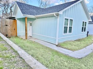 523 E Hanna St, Denison, TX 75021