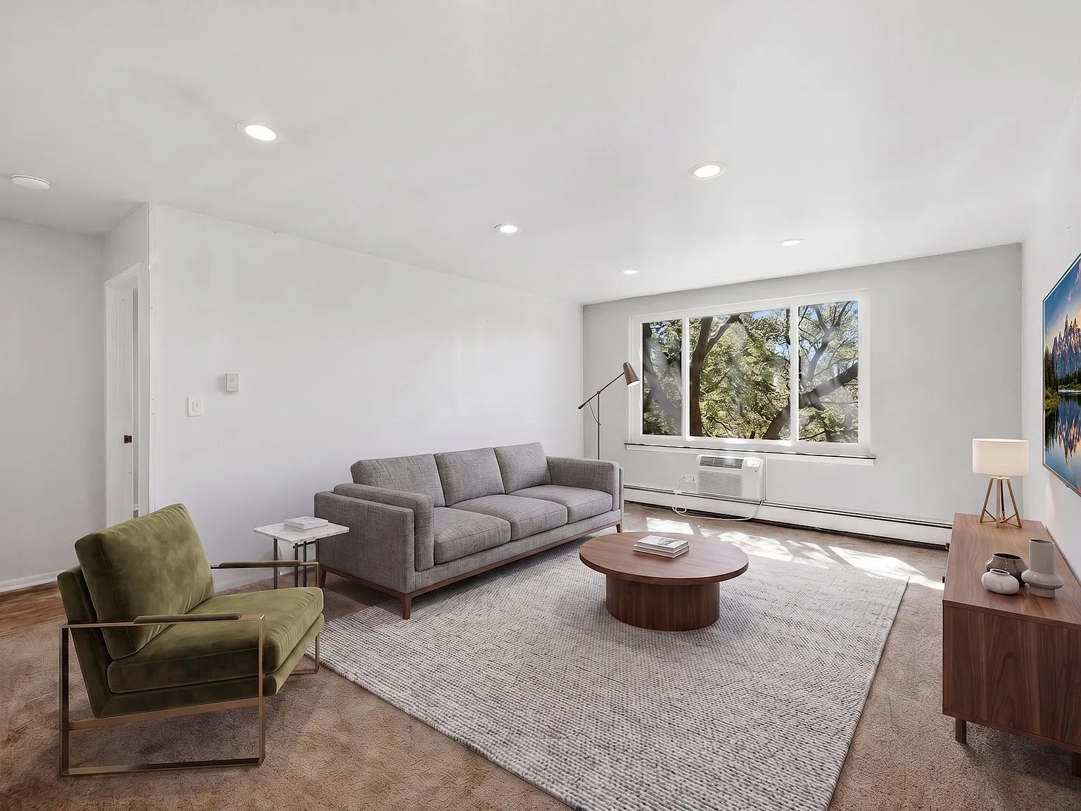 1475 Rebecca Dr — Photo 4