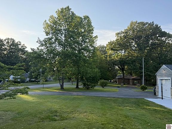 5th image of 308 Minerva Pl