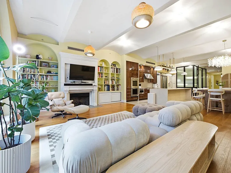 42 Ann St #5 — Photo 6