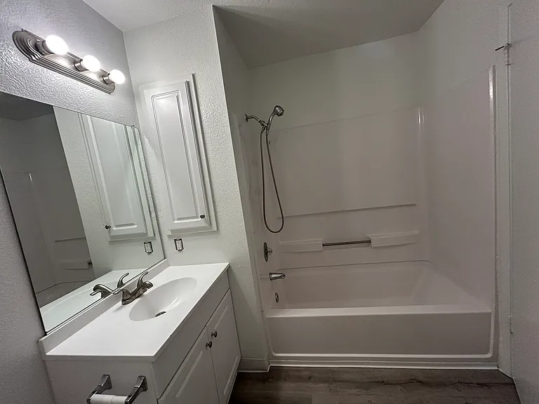 Wind Chase Apartment Homes — Photo 14