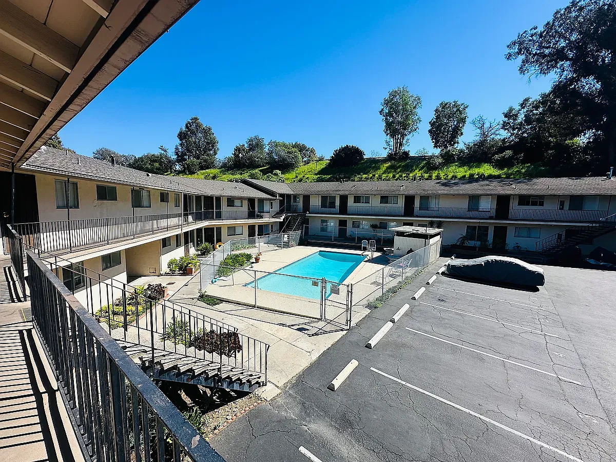 1 bed, $2,550 — Photo 1