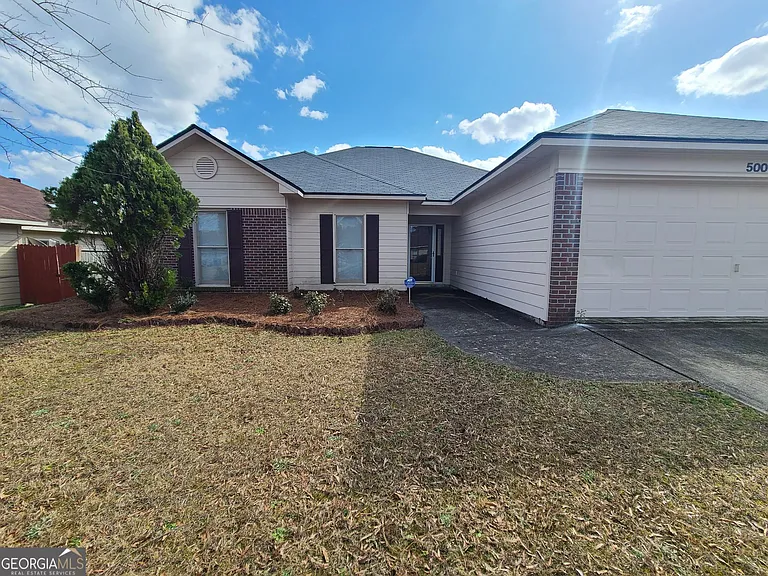 5009 Mint Dr — Photo 2
