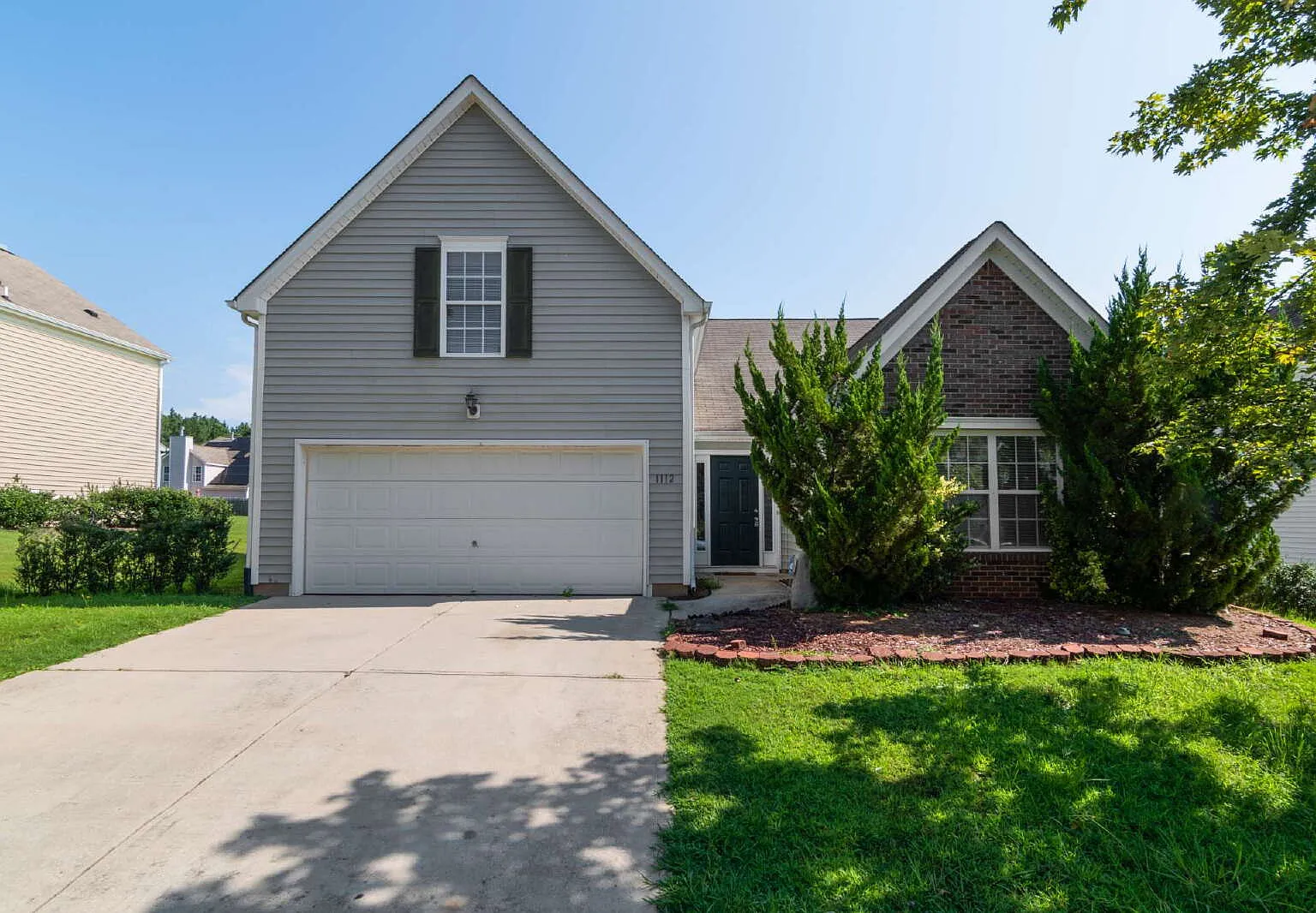 4 bed, 3.0 bath, 1891 sqft, $2,150 — Photo 1