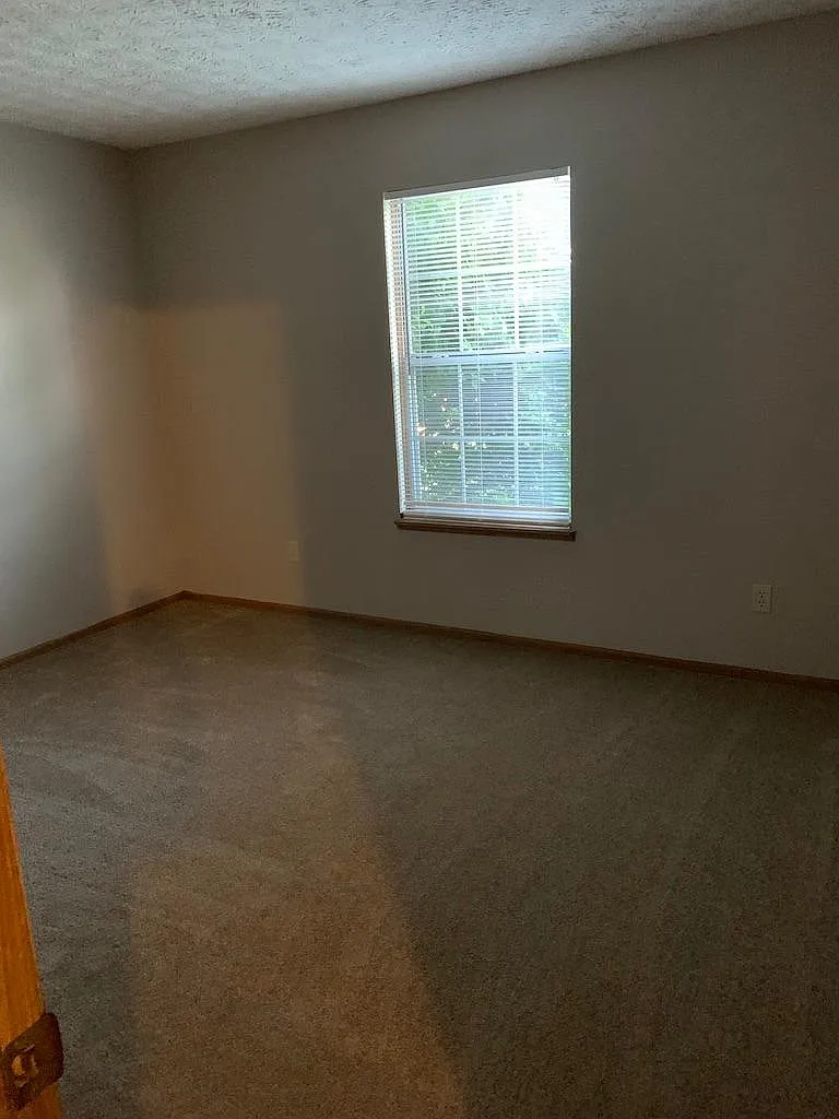 4600 Barrington Club Dr — Photo 4