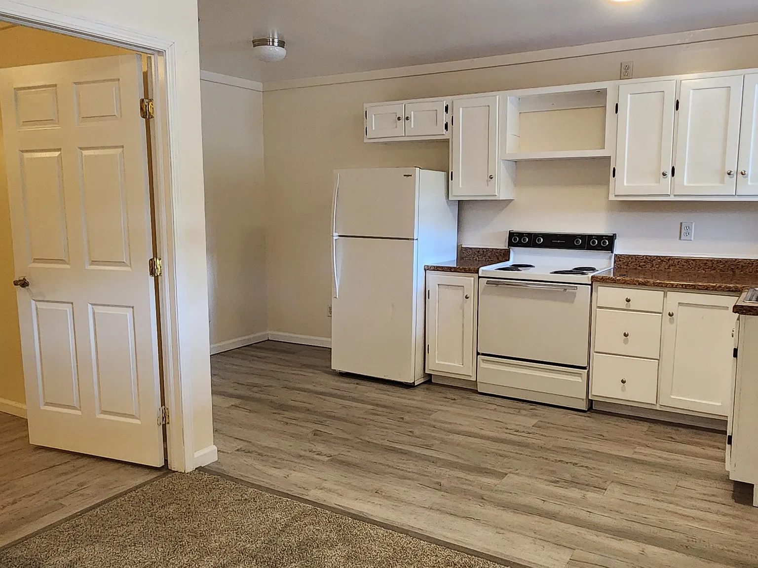 408 Lewis Road - 3 — Photo 2
