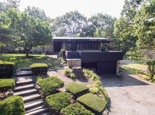 12101 S Winslow Rd, Palos Park, IL