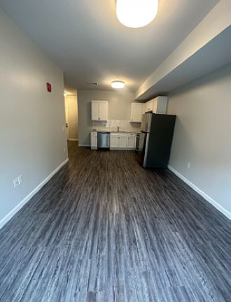 3rd image of 135 Waterman Ave #11