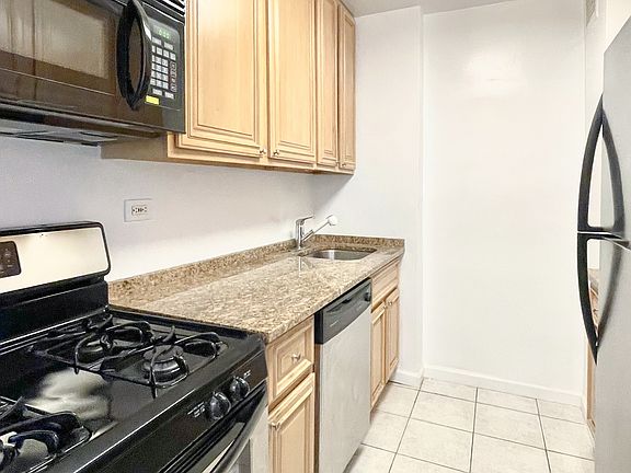 5th image of 372 Central Park W APT 11E