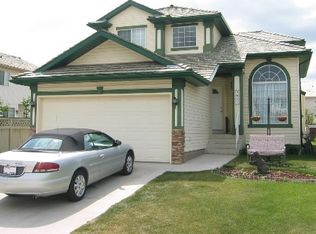 3627 Douglas Ridge Blvd SE, Calgary, AB T2Z3A9