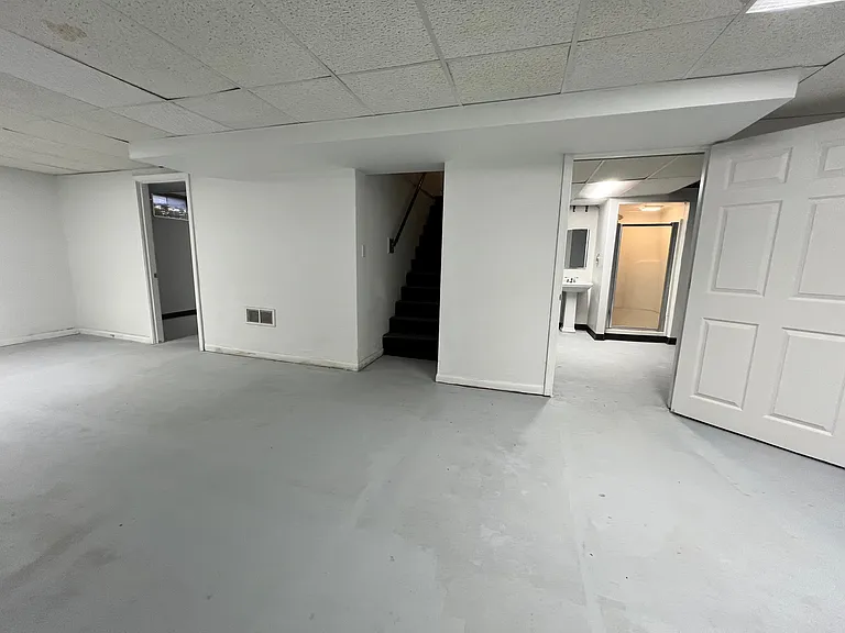 Large basement!