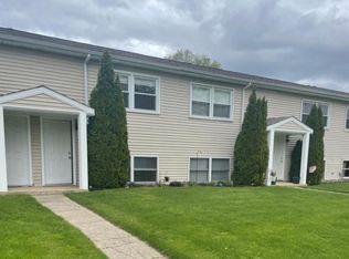 210 W Eliza St #2, Schoolcraft, MI 49087