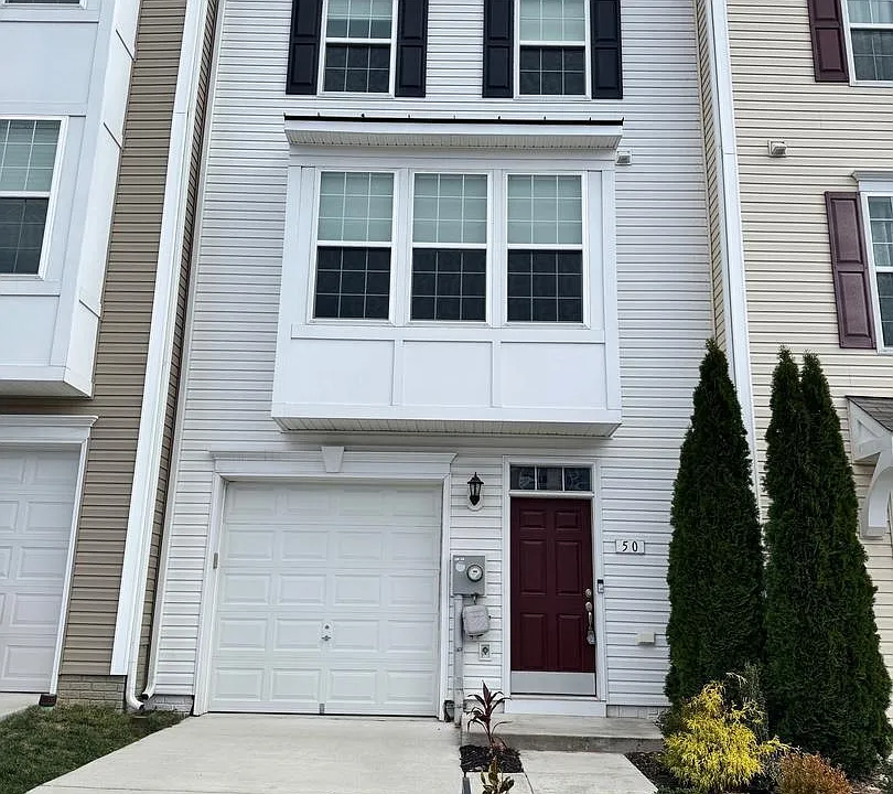 50 Landis Ct
