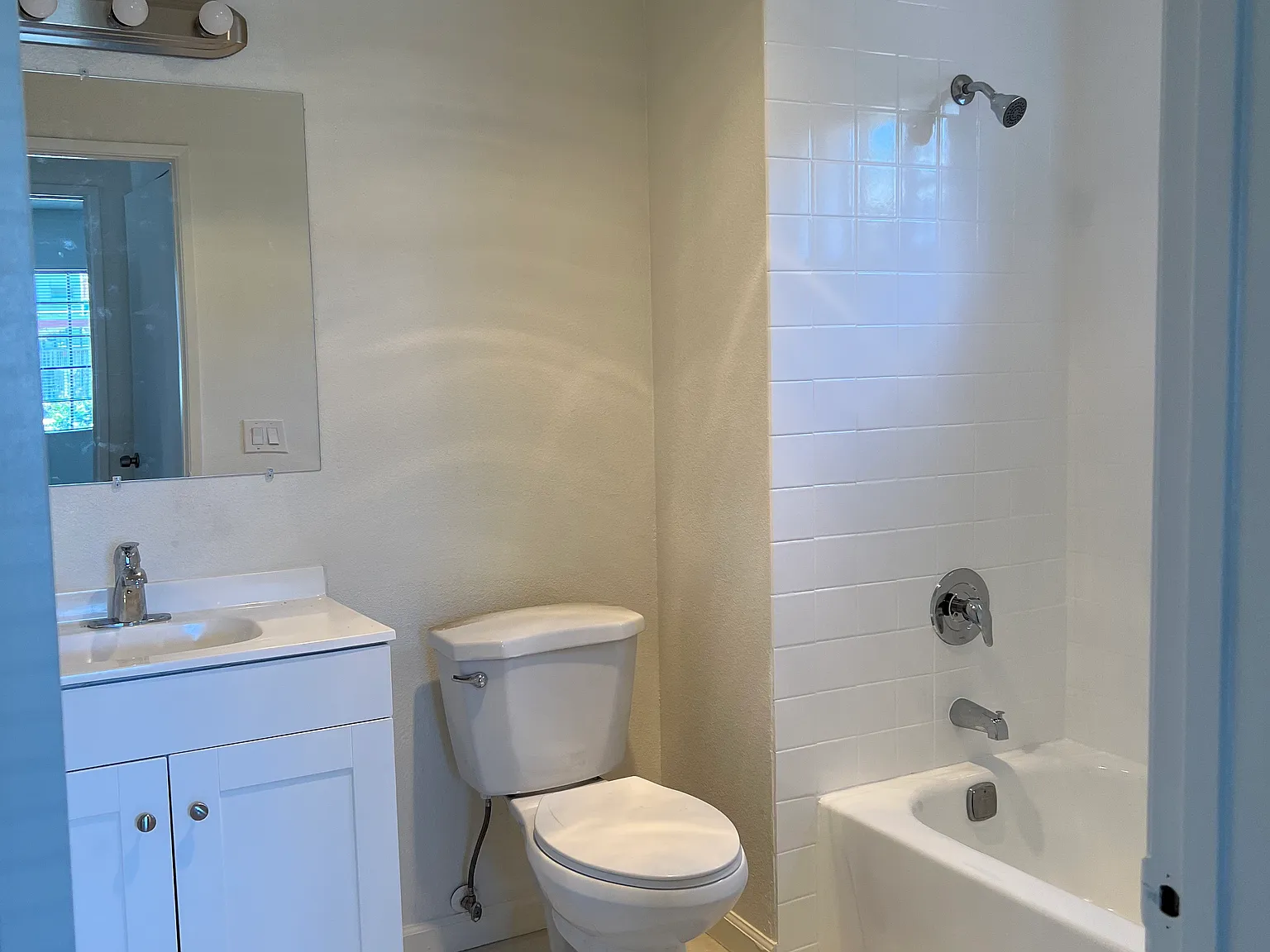 3821 Utah St — Photo 2