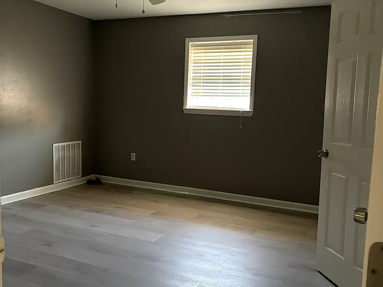 7512 Michigan St — Photo 25