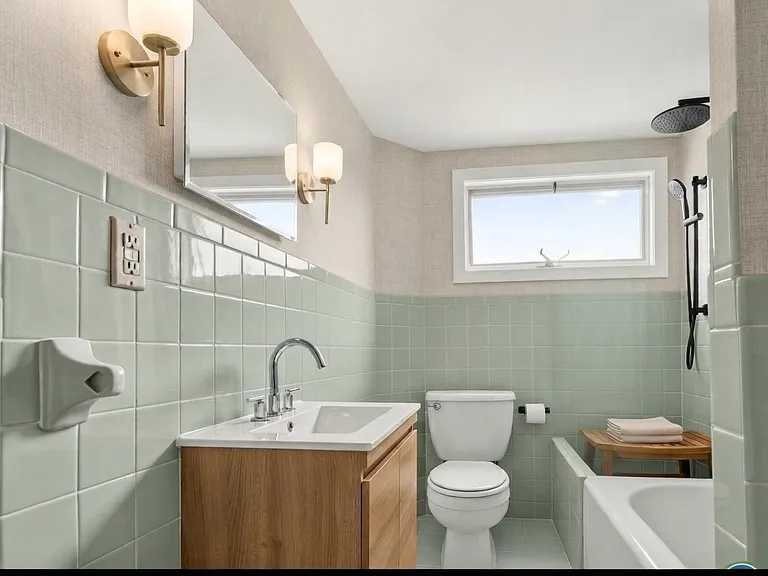 1101 W Turner St #3 — Photo 9