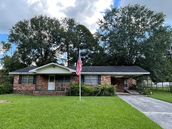 407 Sherrod Ave, Nashville, GA 31639