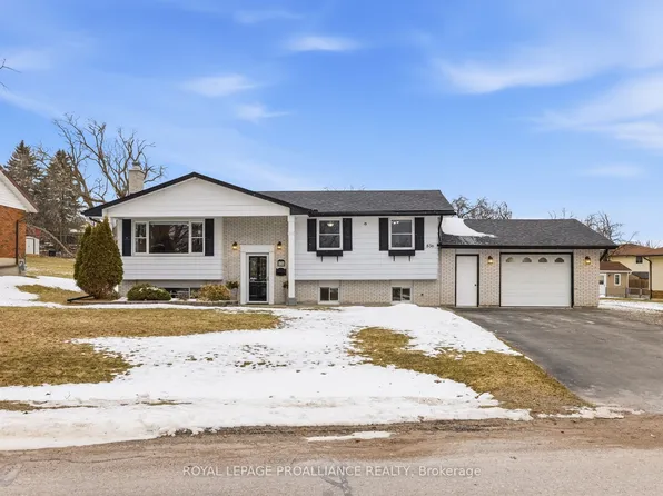 836 Stewart Dr, Peterborough, ON K9J 7R4
