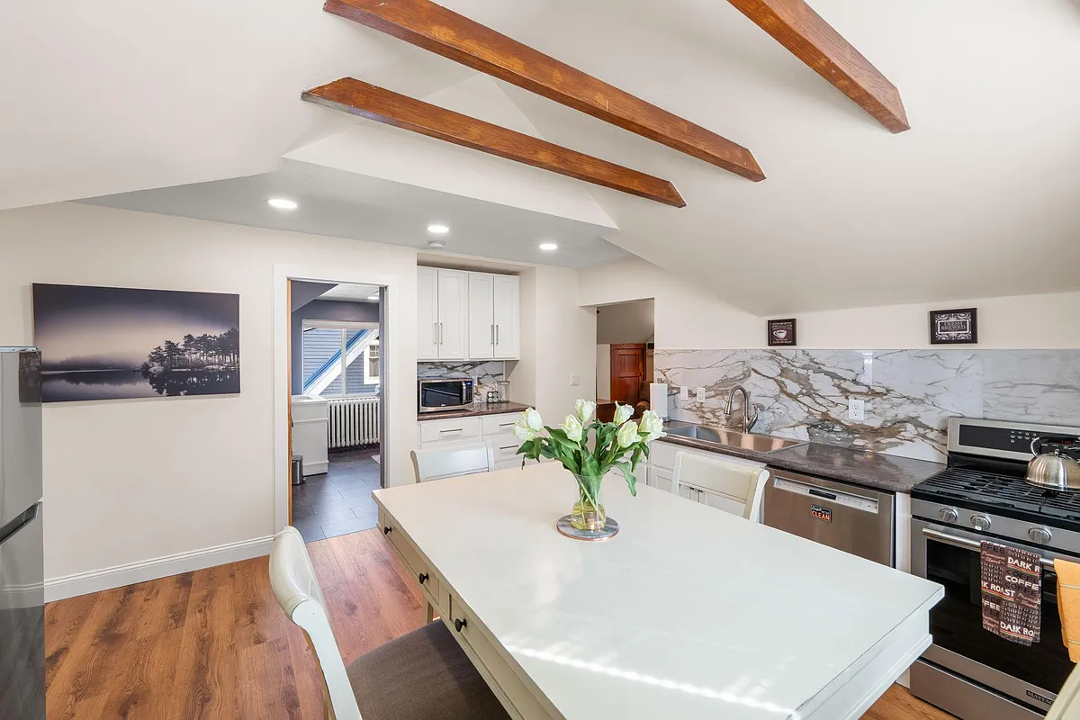 Building Photo - 2707 Garfield Ave #3