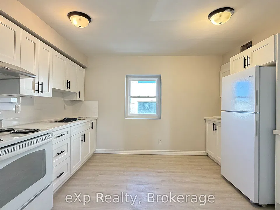 2 King St #2