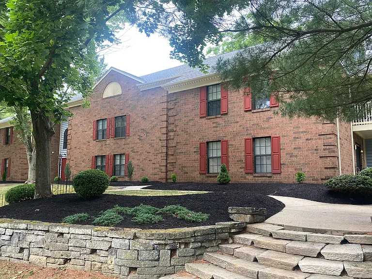 3607 Vicary Sq NE #3 — Photo 5