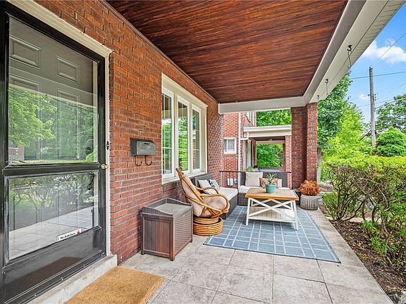 3rd image of 35 Lemoyne Ave