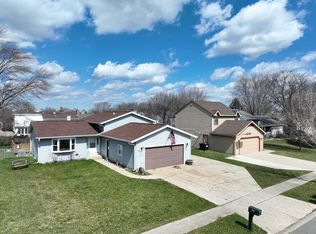 3620 W Bradley Ct, McHenry, IL