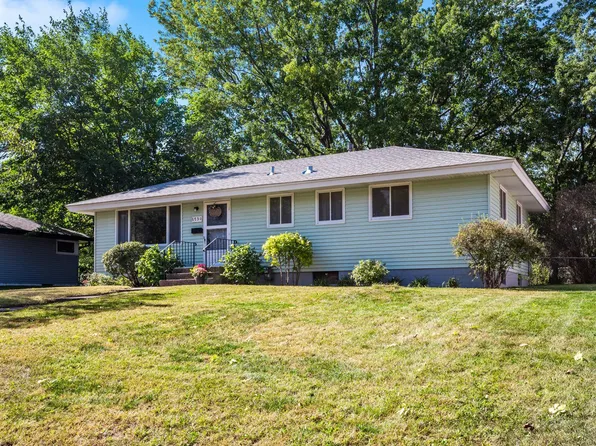 6730 4th St NE, Fridley, MN 55432