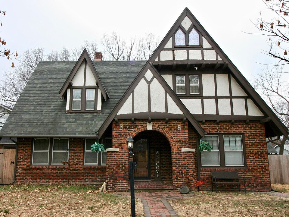 Half Duplex 2 bed 1 bath