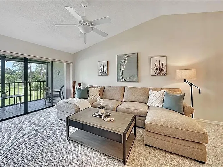 905 Augusta Blvd — Photo 11