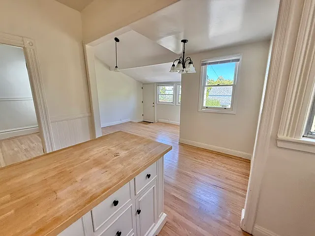51 Whitney St — Photo 3