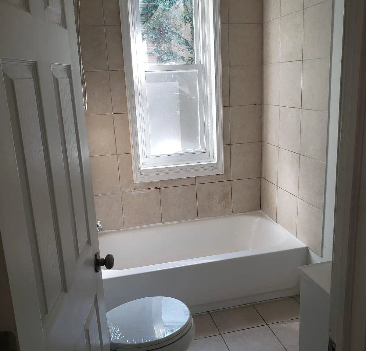 Studio, 500 sqft, $700 — Photo 3