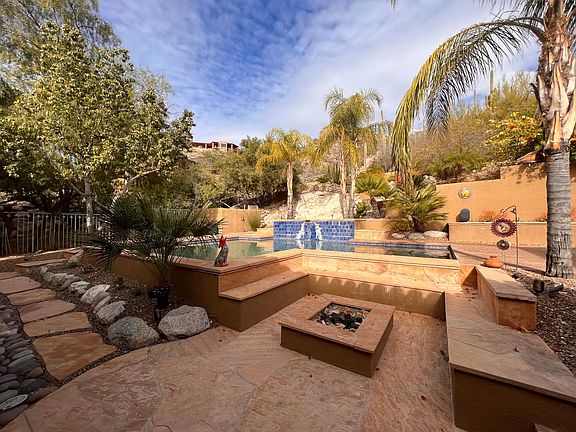 2nd image of 6416 N Desert Wind Cir