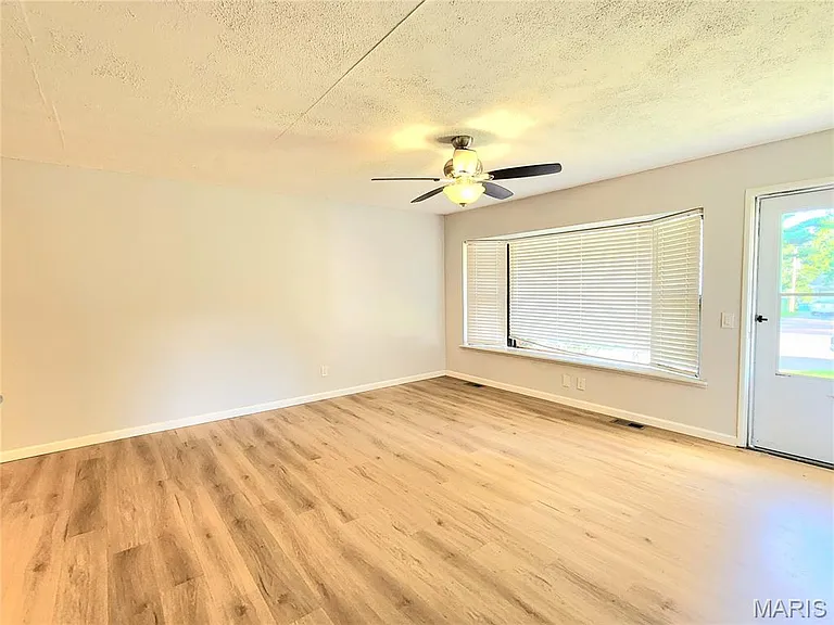 809 Bordeaux Ct — Photo 11