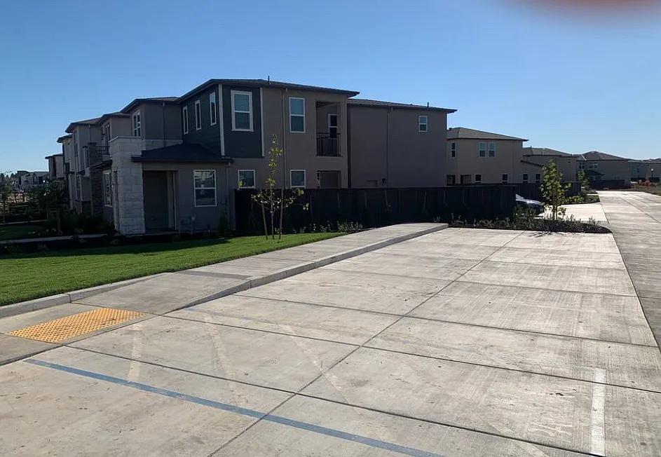 2949 Blue Teal Walk #B