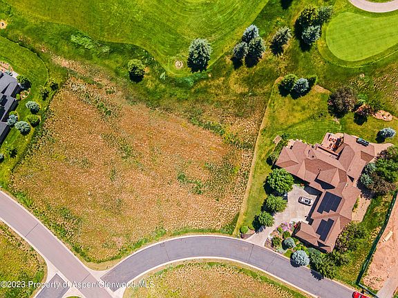 3rd image of 15 Horseshoe Ln