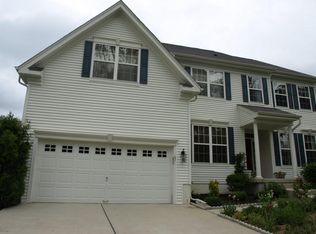 87 Meadow Run Rd, Bordentown, NJ 08505