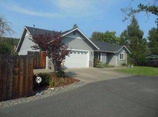 141 SW Hudson Ln, Grants Pass, OR 97526